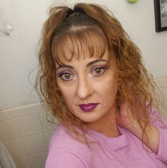 Meet your Posher, Amber - Picture 3 of 12